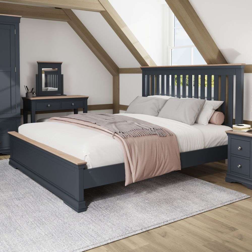 SW OAK Bedroom - 6' Bed