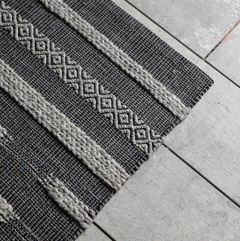 Beaure Grey Textured Rug 130 x 170cm - Two Tone Geometric Stripe Pattern - Contemporary Styling