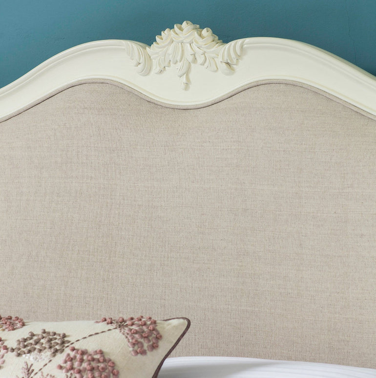Chic 5' Linen Upholstered Bed