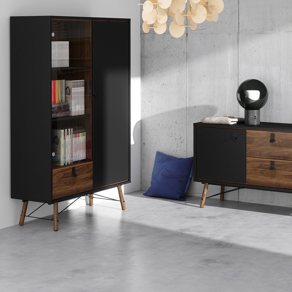 Ry Sideboard with 1 Door & 2 Drawers